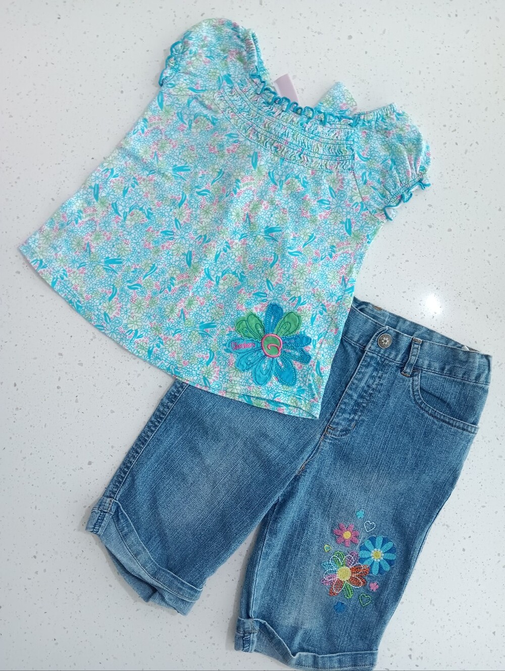 Girl's Floral Teal Blue Top and Embroidered Denim Shorts 2-Piece Set Size 5T